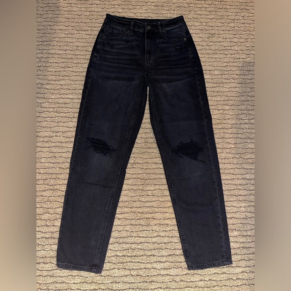American Eagle Mom Straight Jeans